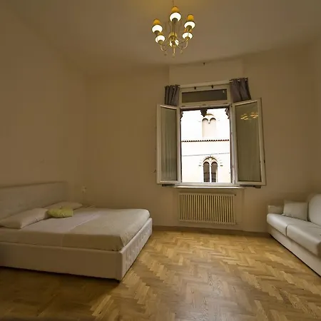 Indipendenza Suite-2